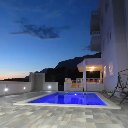 Natasha By Interhome *